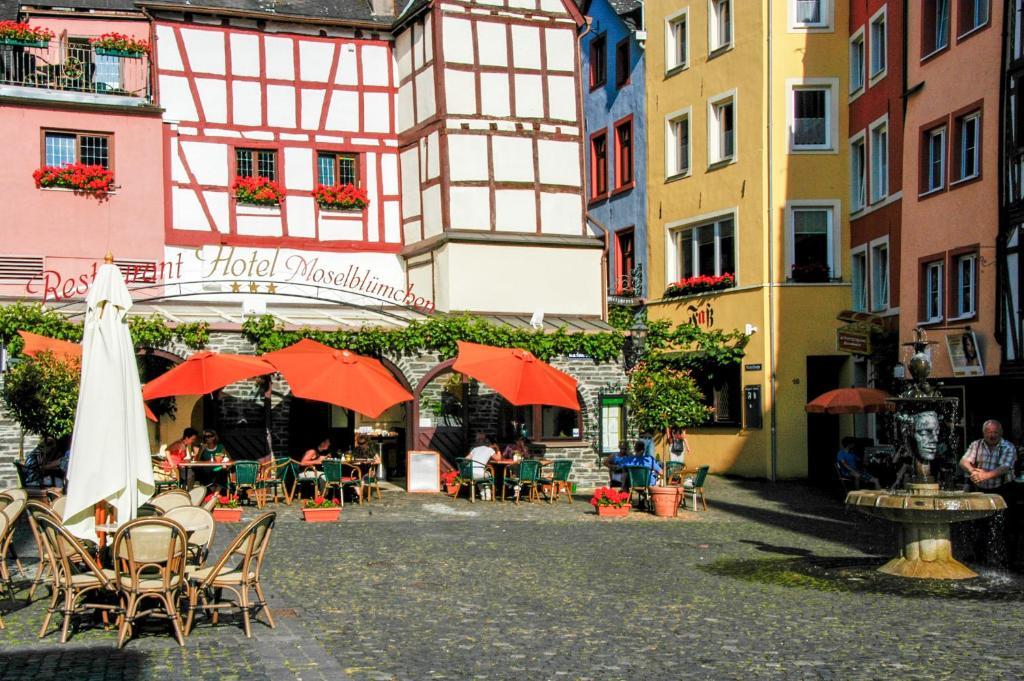 Hotel-Restaurant Moselblümchen Bernkastel-Kues Exterior foto